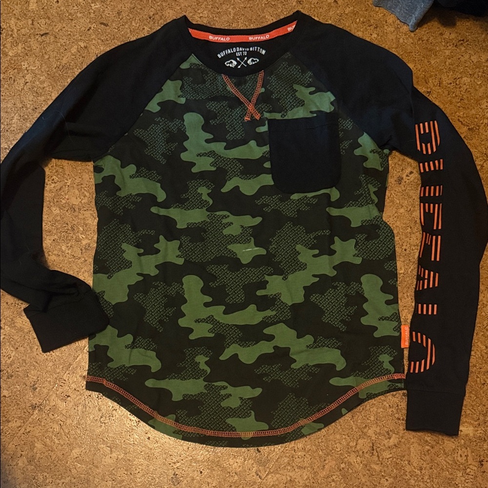 Buffalo David Bitton Black and Green Camo Long Sleeve Tee